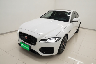 捷豹XFL 2022款 XFL 2.0T P250 两驱精英运动版