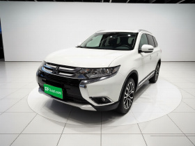 三菱 欧蓝德 2018款 2.0L 两驱荣耀版 5座