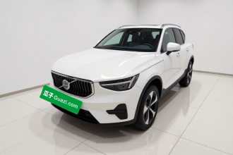 沃尔沃XC40 2024款 B4 四驱智远豪华版