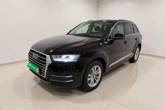 奥迪Q7 2019款 45 TFSI 舒适型
