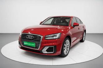 奥迪Q2L 2020款 35 TFSI 时尚致雅型