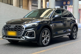 奥迪Q5L 2022款 45T 豪华动感型