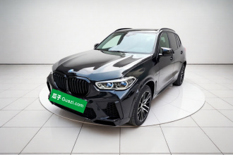 宝马X5 2022款 改款 xDrive 30Li 尊享型M运动套装