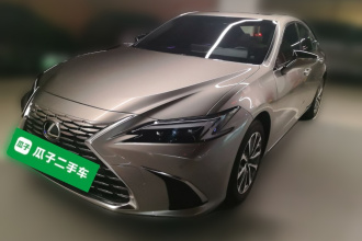雷克萨斯ES 2025款 200 臻享版