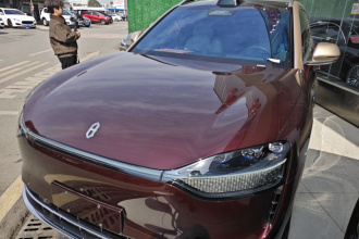 鸿蒙智行 问界M9 2025款 增程 Max版 52kWh 6座版