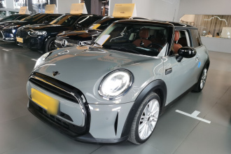 MINI 2022款 改款 1.5T COOPER 经典派