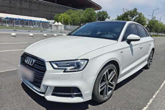 奥迪A3 2018款 30周年年型 Limousine 35 TFSI 时尚型