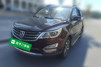 宝骏560 2015款 1.8L 手动豪华型