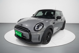 MINI 2022款 1.5T COOPER 艺术家
