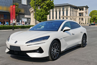 腾势Z9 2024款 1100km 四驱Max版