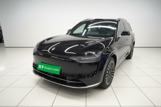 鸿蒙智行 问界M9 2024款 增程 Ultra版 42kWh 6座版