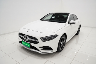 奔驰A级 2022款 改款 A 200 L 运动轿车时尚型