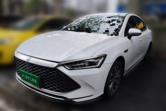 比亚迪 秦PLUS 2024款 荣耀版 DM-i 55KM领先型