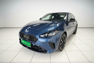 宝马2系 2025款 225L M运动曜夜套装