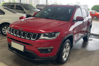 Jeep 指南者 2019款 220T 自动悦享版