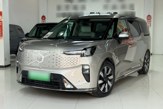 沃尔沃EM90 2025款 Ultra 六座