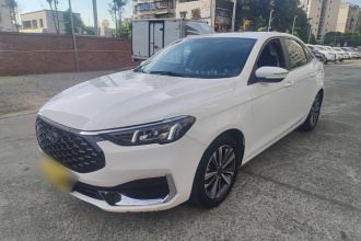 福特 福睿斯 2021款 1.5L 自动钻石版