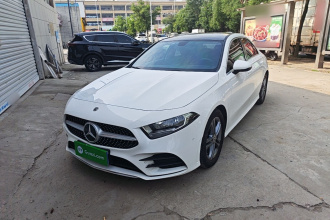奔驰A级 2021款 A 180 L 运动轿车