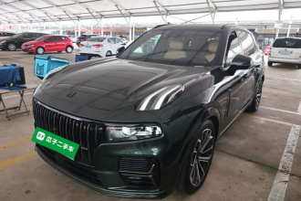 领克09 EM-P 2024款 2.0TD EM-P 四驱ULTRA 六座