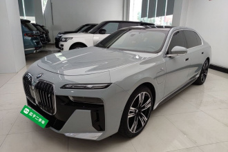 宝马i7 2023款 eDrive50L 尊享M运动套装