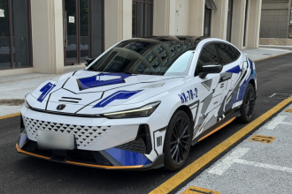 长安UNI-V 2024款 1.5T 尊贵运动型