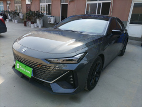 长安UNI-V 2023款 1.5T 尊贵型