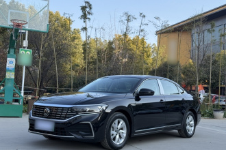 大众 帕萨特新能源 2025款 430PHEV 混动商务版