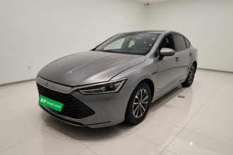 比亚迪 秦PLUS 2024款 荣耀版 DM-i 55KM领先型