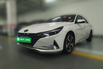 现代 伊兰特 2022款 1.5L CVT LUX尊贵版