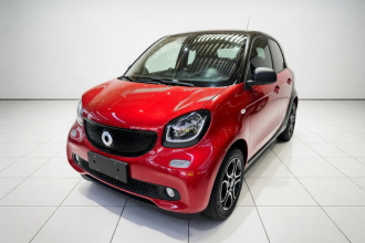 smart forfour 2017款 0.9T 66千瓦挚爱特别版