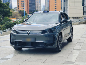 岚图汽车 岚图FREE 2025款 FREE+ 四驱乾崑版