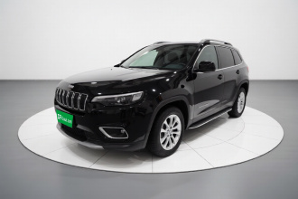 Jeep 自由光 2019款 2.0T 两驱智享版 国VI