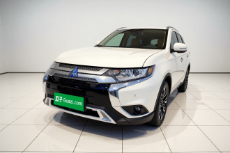 三菱 欧蓝德 2020款 2.0L 两驱畅行版 5座