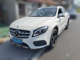 奔驰GLA 2019款 GLA 200 时尚型