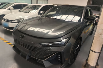 长安UNI-V 2022款 1.5T 尊贵型