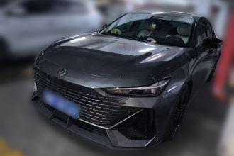 长安UNI-V 2023款 1.5T 尊贵型