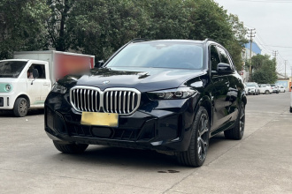 宝马X5 2023款 xDrive 30Li 尊享型M运动曜夜套装