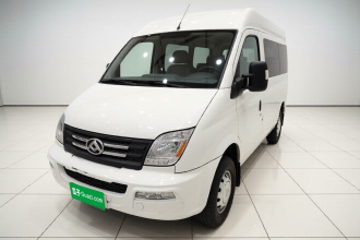 上汽大通MAXUS 新途V80 2023款 2.0T 手动经典傲运通短轴中顶5/6座