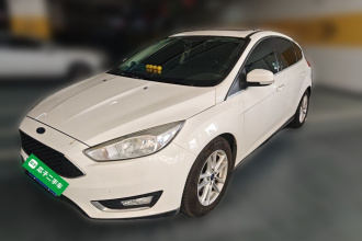 福特 福克斯 2018款 两厢经典 EcoBoost 180 自动精英型