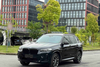 宝马X3 2022款 改款 xDrive30i 领先型 M曜夜套装