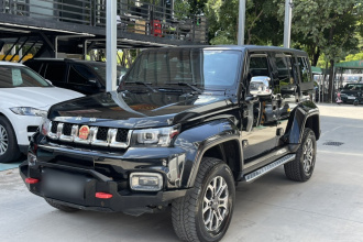 北京越野BJ40 2023款 2.0T 自动四驱城市猎人版侠客型