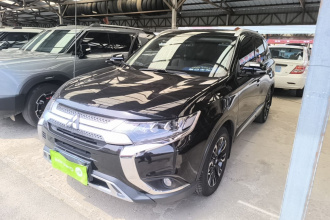 三菱 欧蓝德 2020款 2.4L 四驱致享版 5座
