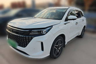 蓝电E5 2023款 1.5L DE-i 100KM臻享型 7座