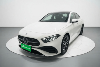 奔驰A级 2023款 A 200 L 动感型