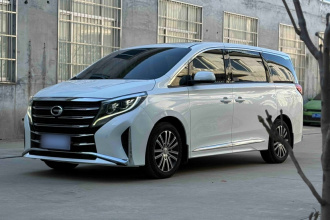 广汽传祺 传祺M8 2021款 领秀系列 390T 尊贵版