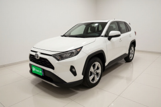 丰田 RAV4荣放 2020款 2.0L CVT两驱风尚PLUS版