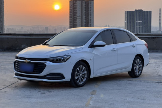 雪佛兰 科鲁泽 2022款 320 自动悦享天窗版