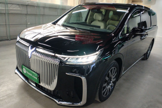 岚图汽车 岚图梦想家 2025款 EV 四驱旗舰鲲鹏版