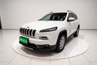Jeep 自由光 2016款 2.4L 专业版