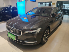 沃尔沃S90 2024款 B5 智逸豪华版